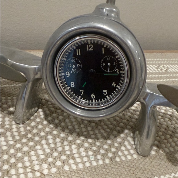 Silver Airplane Desk Clock - Picture 4 of 7